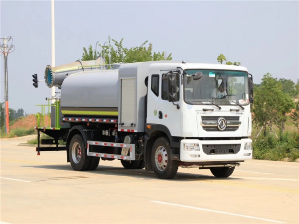 國六東風(fēng)D9 10噸抑塵車