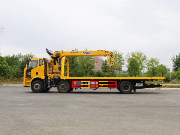 解放J6L小三軸徐工8噸清障直臂式吊