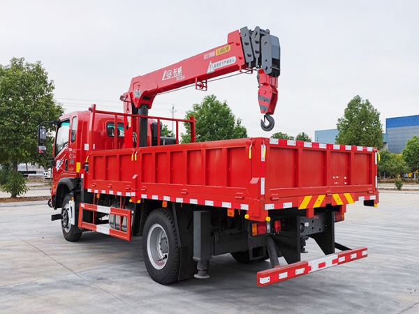 重汽王牌 程力6.3噸隨車吊