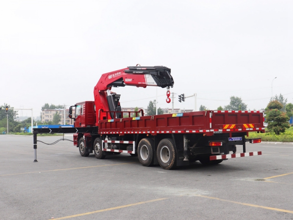 陜汽軒德翼前四后八40噸折臂隨車吊