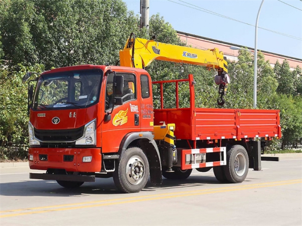 重汽豪曼程力牌6.3噸隨車吊