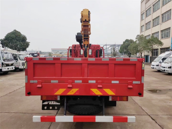 東風(fēng)華神T5徐工8噸4節(jié)臂隨車吊