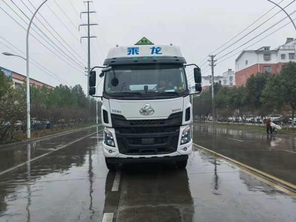 柳汽三軸民爆車（9.6米）