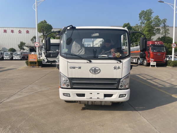 解放虎VN氣瓶運(yùn)輸車（黃牌）