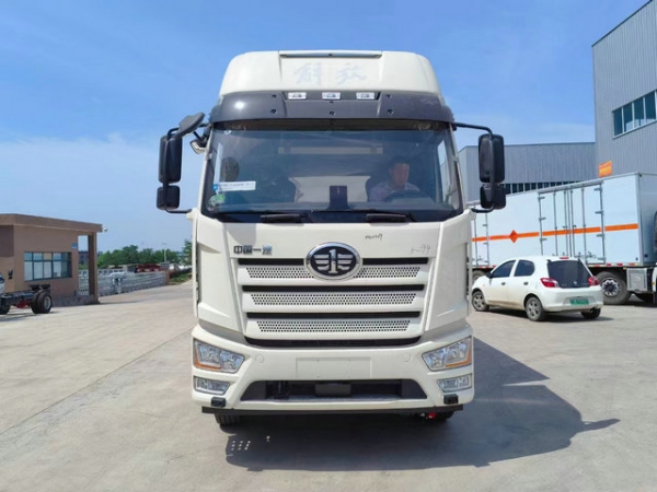 長春解放J6民爆車