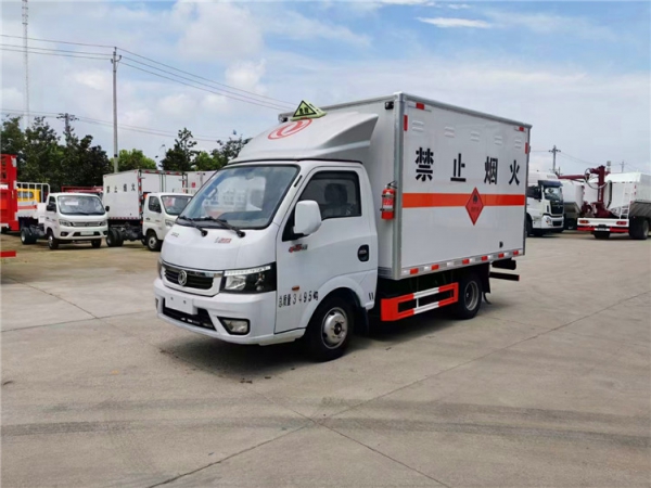 東風途逸危爆車（2t）