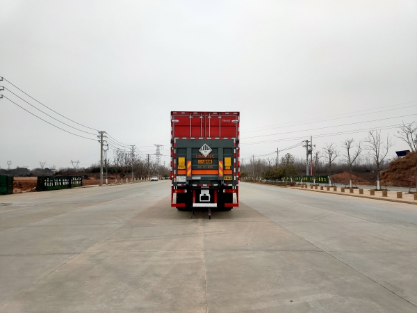 解放JK6小三軸雜項(xiàng)運(yùn)輸車