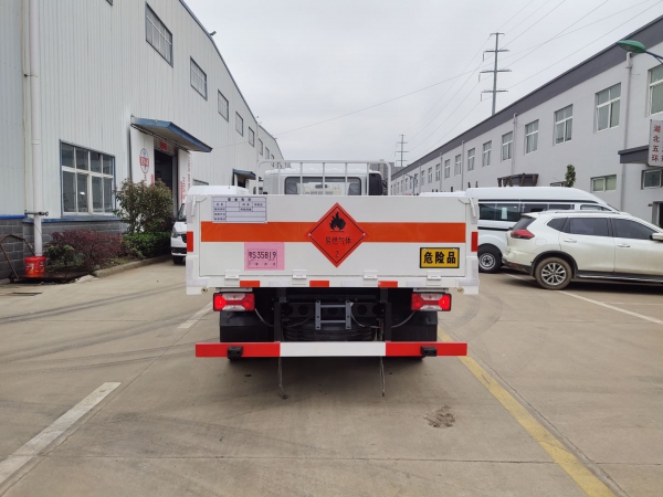 國(guó)六躍進(jìn)C500氣瓶運(yùn)輸車