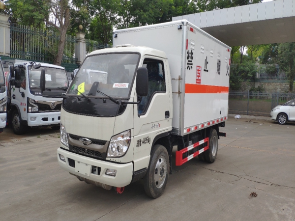 福田時(shí)代小卡之星爆破藍(lán)牌