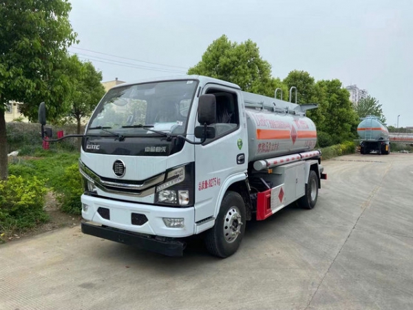 東風廢機油槽罐車（3-4T）