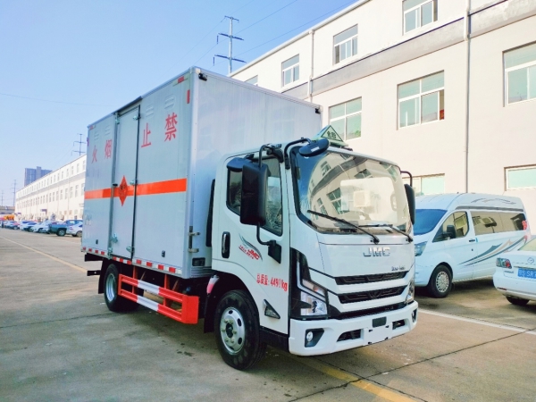 江鈴凱運爆破器材運輸車