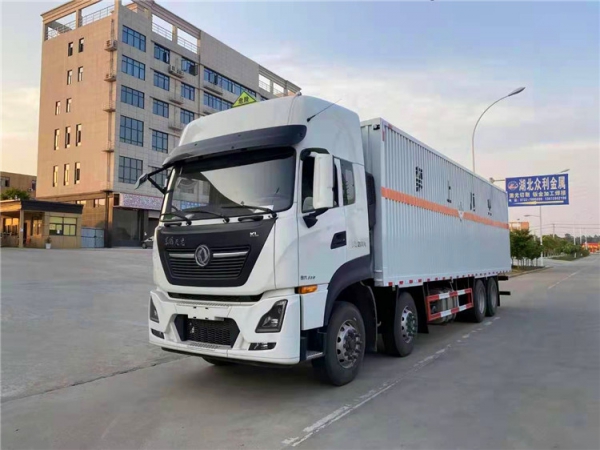 東風(fēng)天龍危廢車（19.5噸）