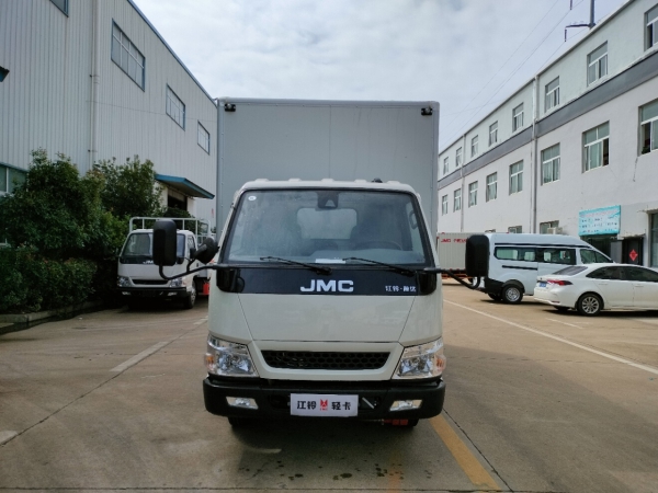 江鈴小藍(lán)牌爆破器材運(yùn)輸車(chē)