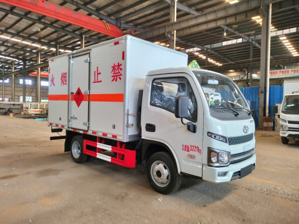 國六躍進汽油版易燃氣體運輸車