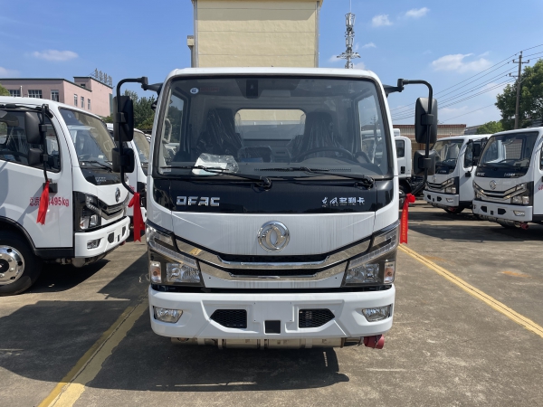 天威緣牌TWY5040GJYE6型加油車
